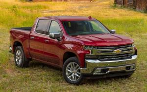 Chevrolet Silverado LTZ Z71 Crew Cab 2018 года
